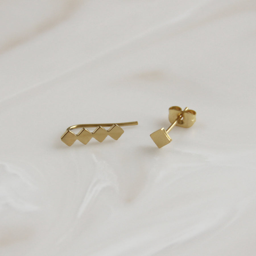 SQUARE CLIMBER AND STUD EARRING SET