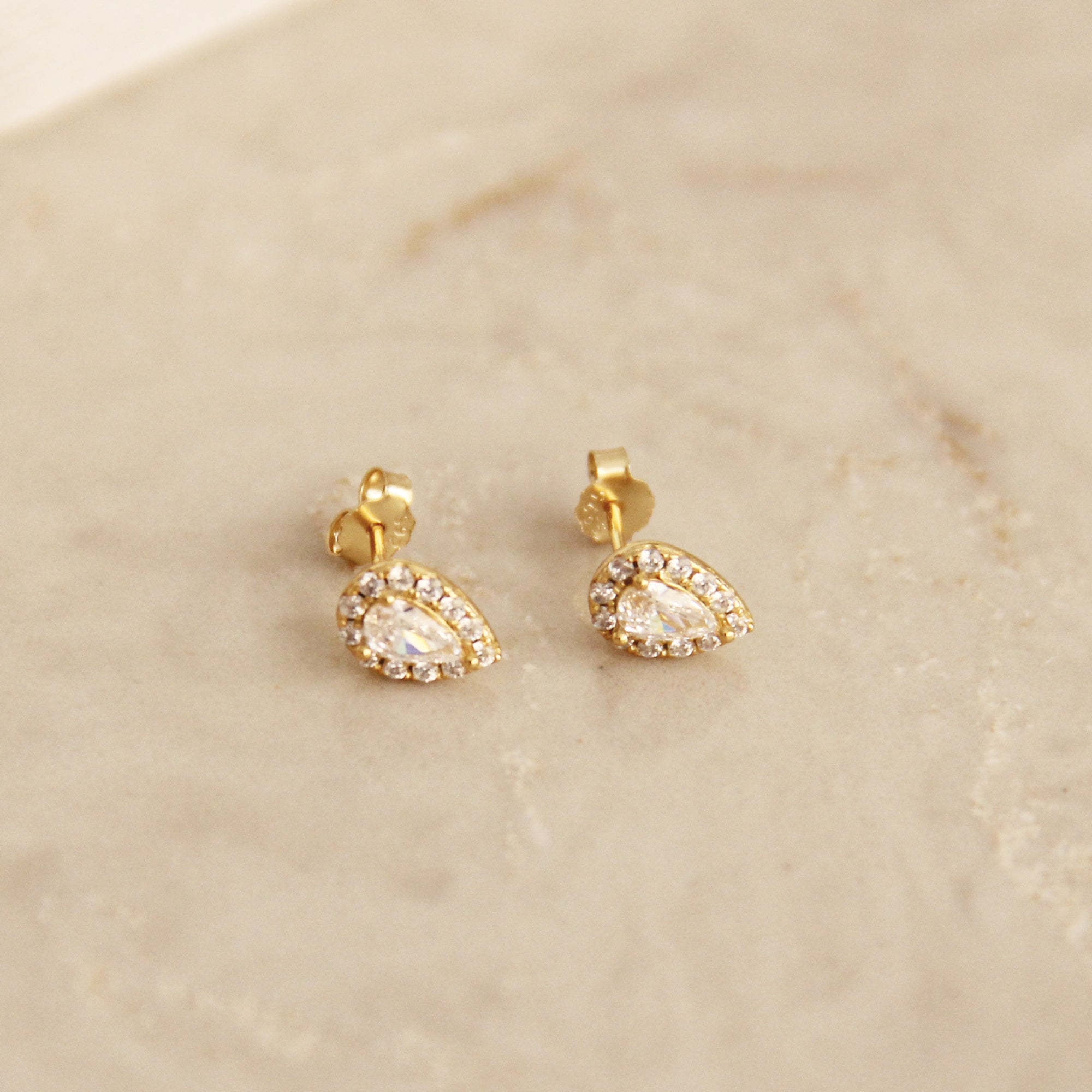 Ava Studs main image 0