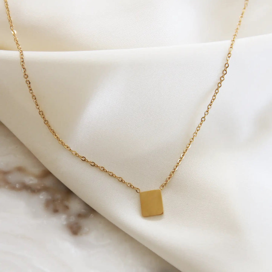 TAG NECKLACE