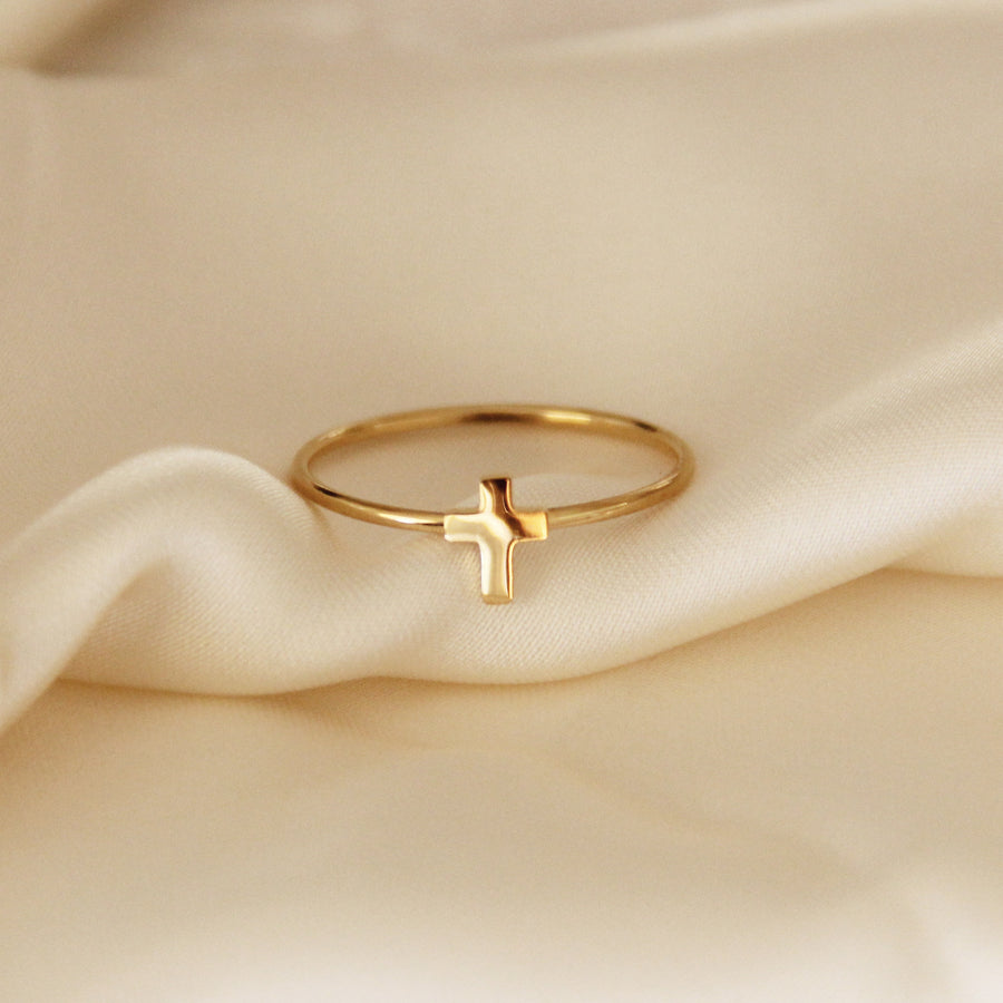 CROSS RING