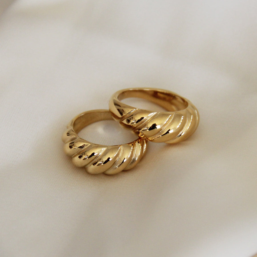 Gold Croissant Detail 5 Pack Ring Set