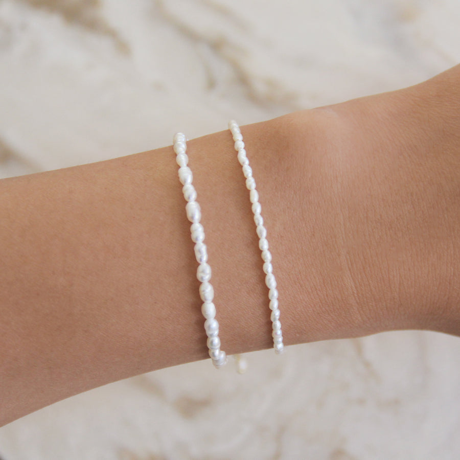 Tiny Pearl Bracelet