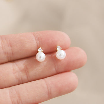 PEARL CZ STUDS