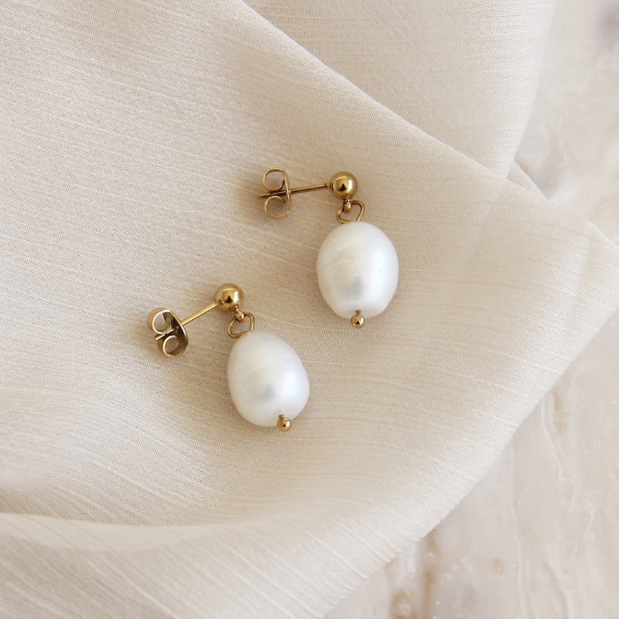 PEARL DROP EARRINGS