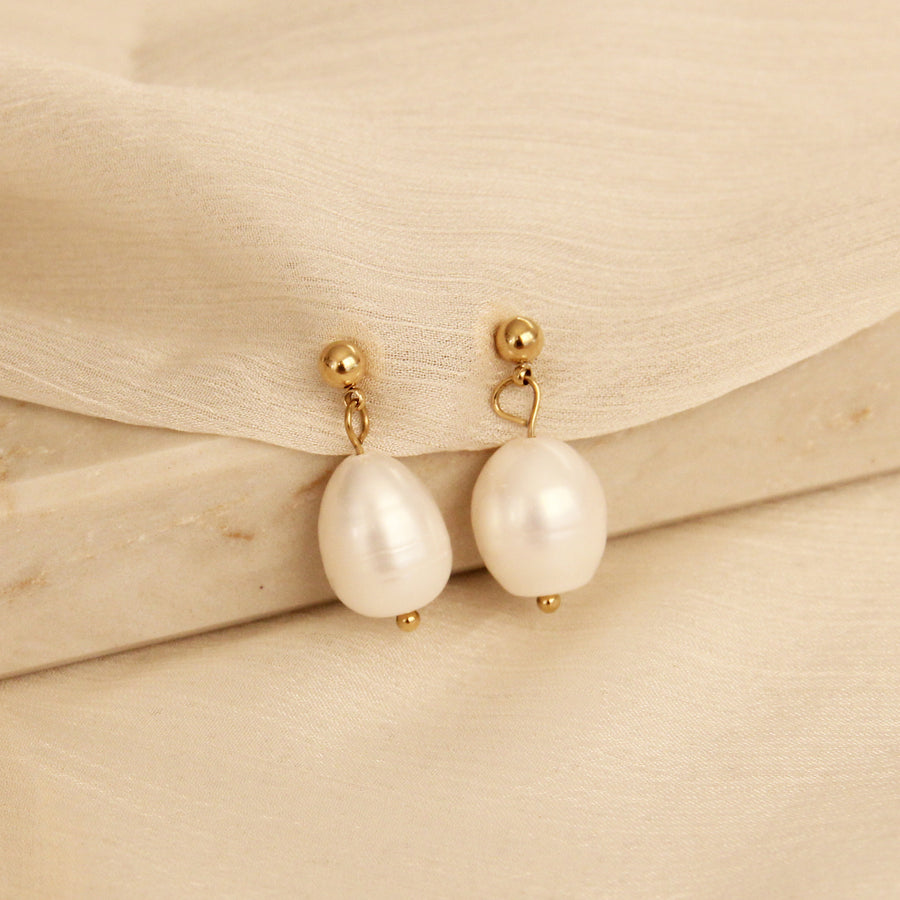 PEARL DROP EARRINGS